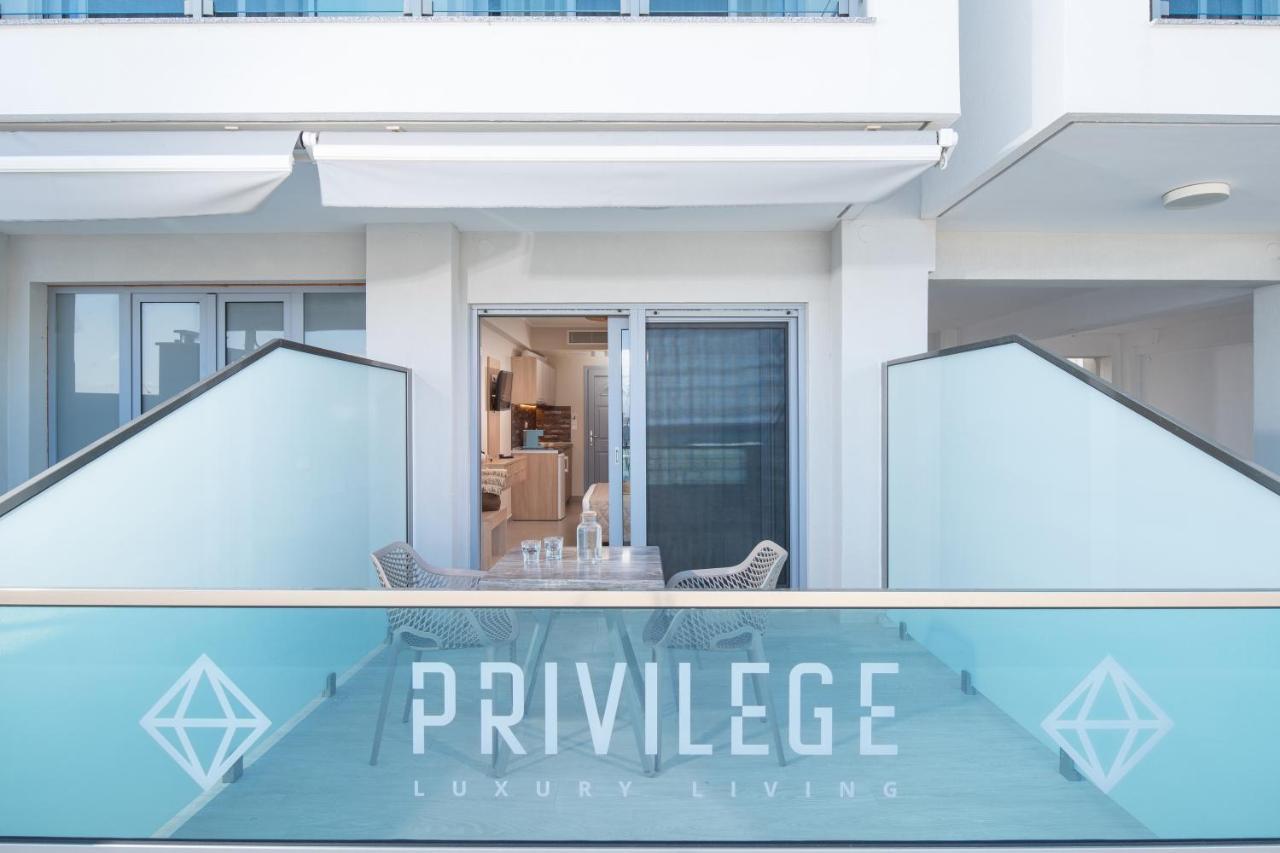 Privilege Luxury Living Sarti Exterior photo